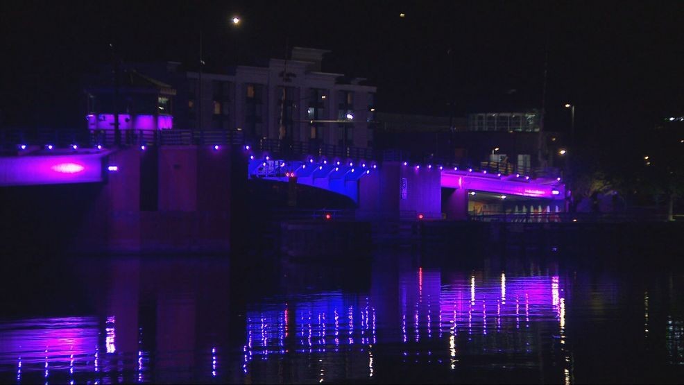 Purple Porch Project shines light on domestic violence support in Brown County — Fox 11 Green Bay Local, Chicago Community news