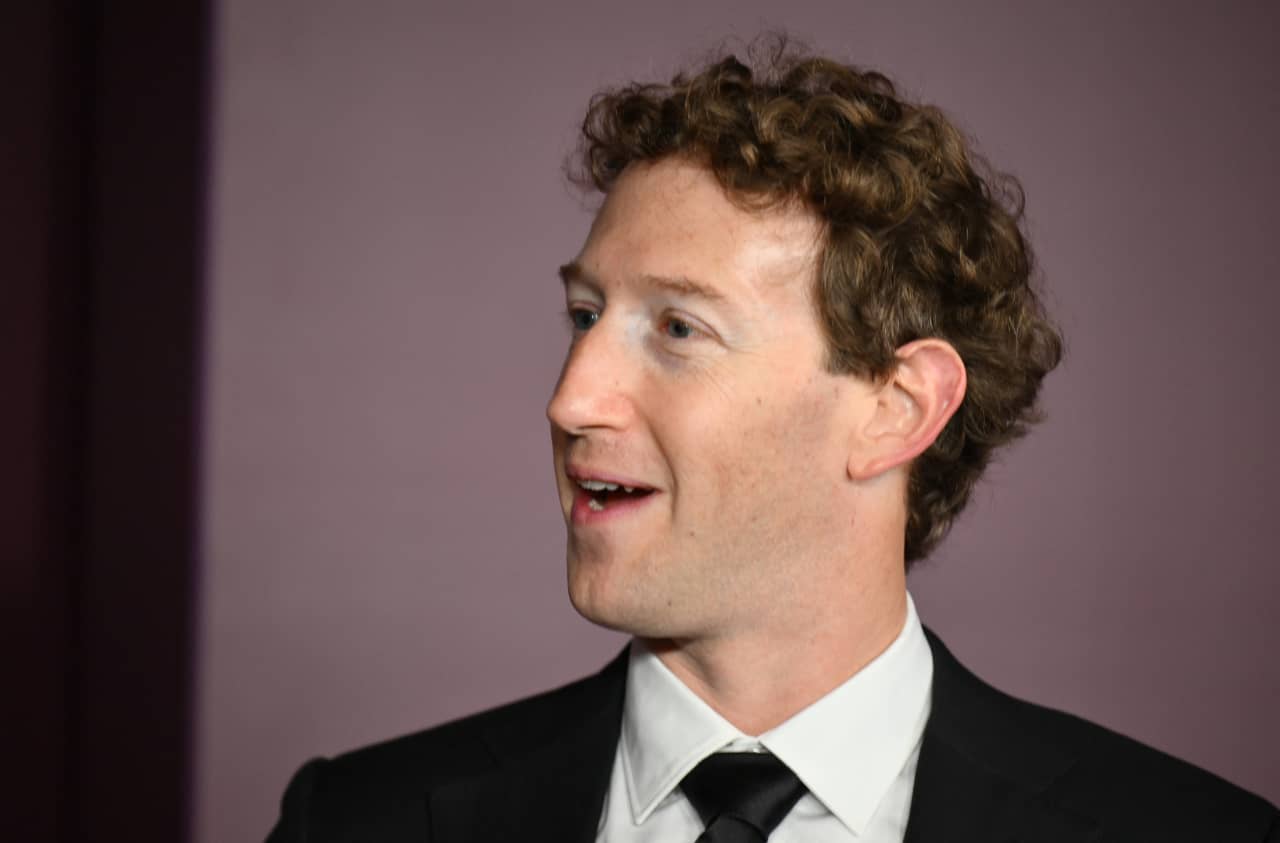 This wonky maneuver kept Mark Zuckerberg from fleeing a California billionaire tax — MarketWatch, Chicago Real Estate news