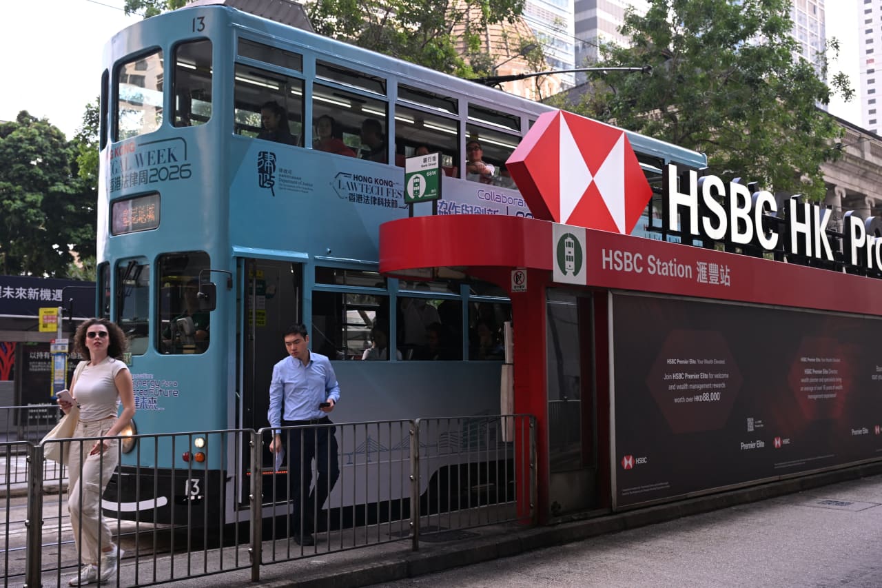 Customers are chasing higher-rate products, and that’s bad news for banks like HSBC — Chicago Business news