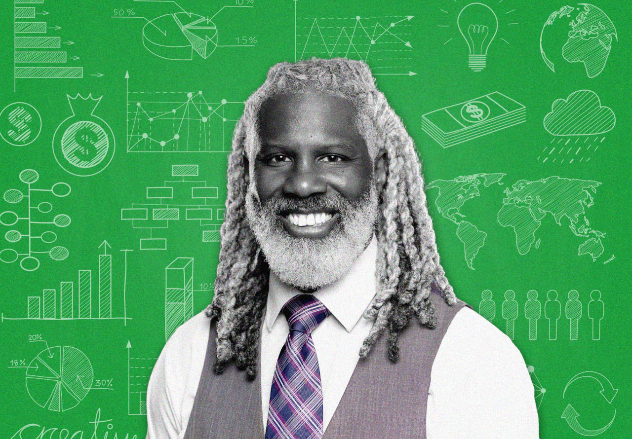 Meet the financial-literacy teacher who helps high-school students open their own Roth IRAs — MarketWatch, Chicago Schools news
