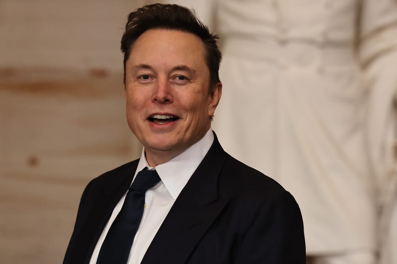 Musk says SpaceX landed a $40 billion debt deal — and forecasts doom for some AI rivals — MarketWatch, Chicago Technology news