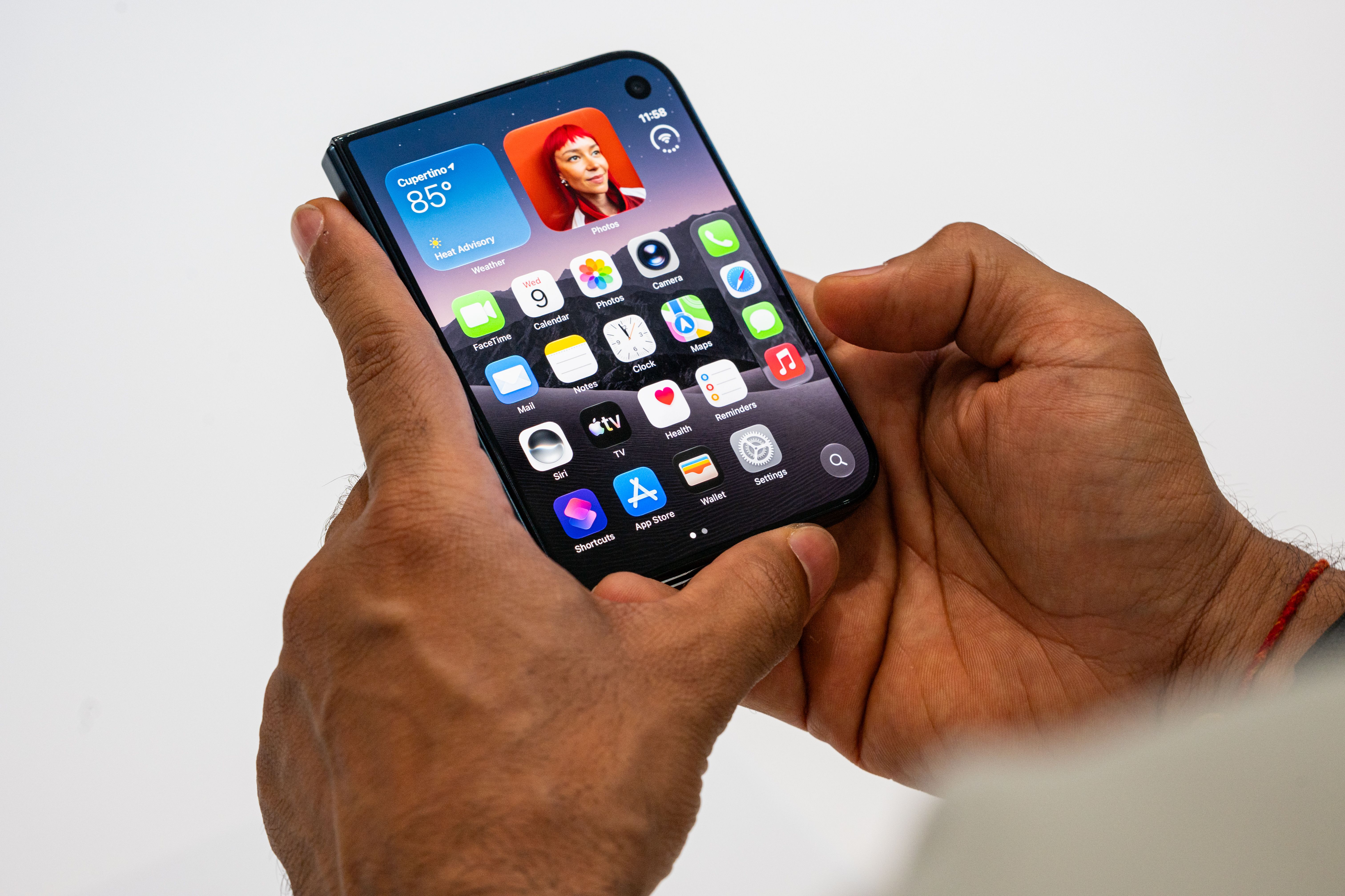 8 Things to Know About the iPhone Duo — Wired, Chicago Sports news